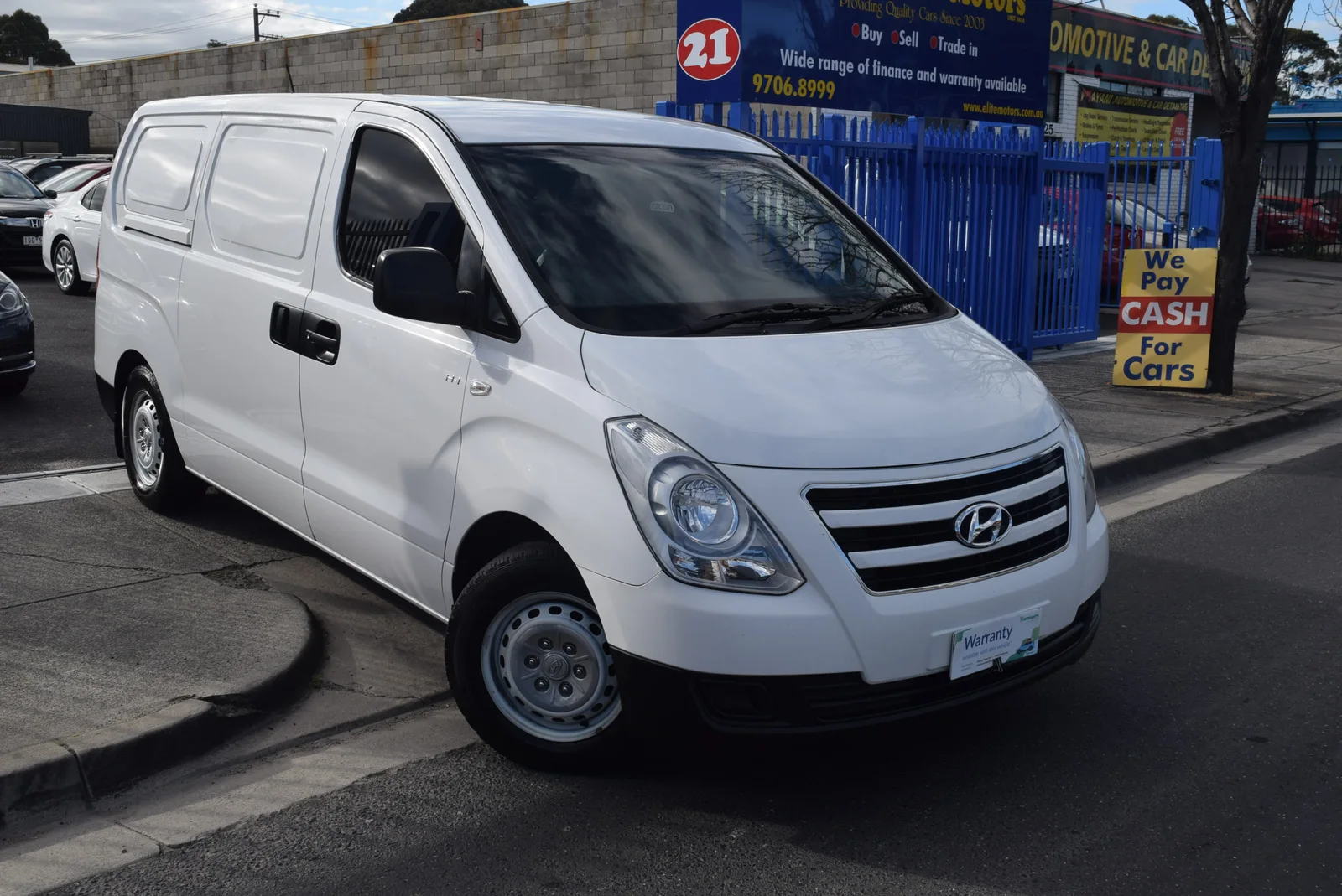 2017 HYUNDAI ILOAD