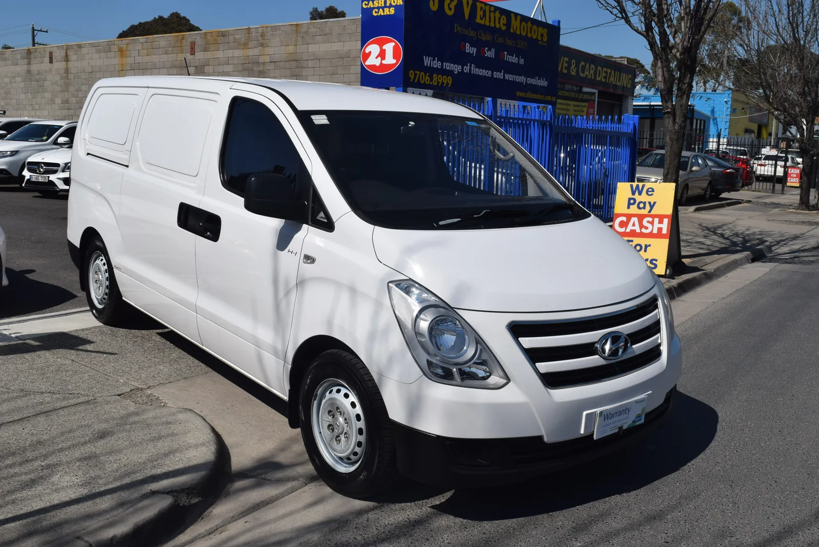 2018 HYUNDAI ILOAD