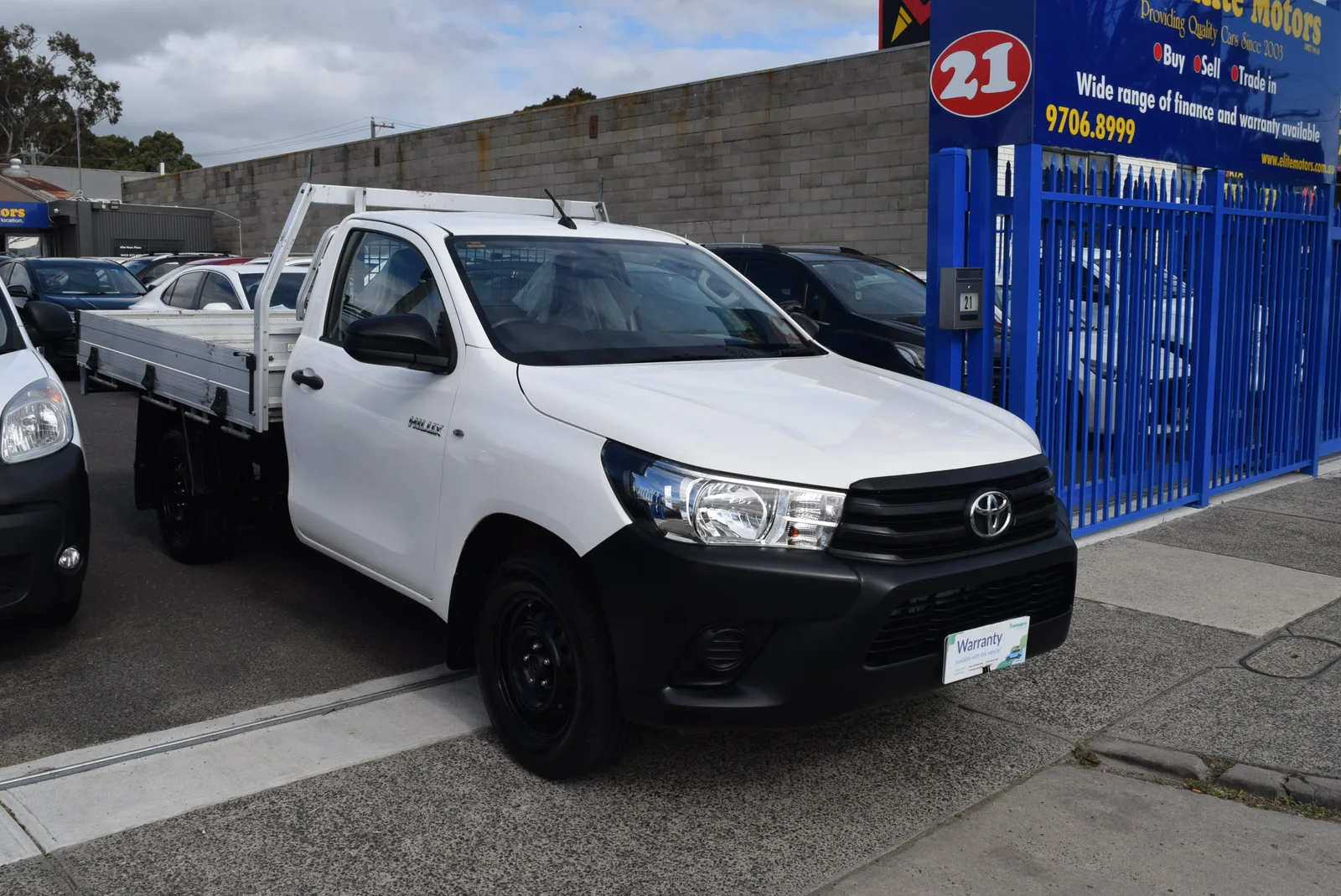 2017 TOYOTA HILUX WORKMATE